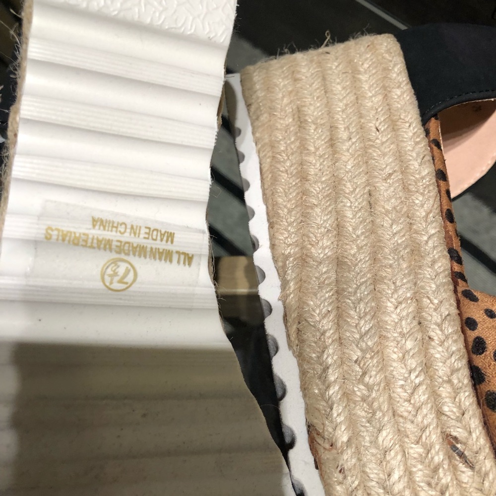 Black and Leopard Espidrilles sandals Sz. 7.5 - Picture 4 of 4